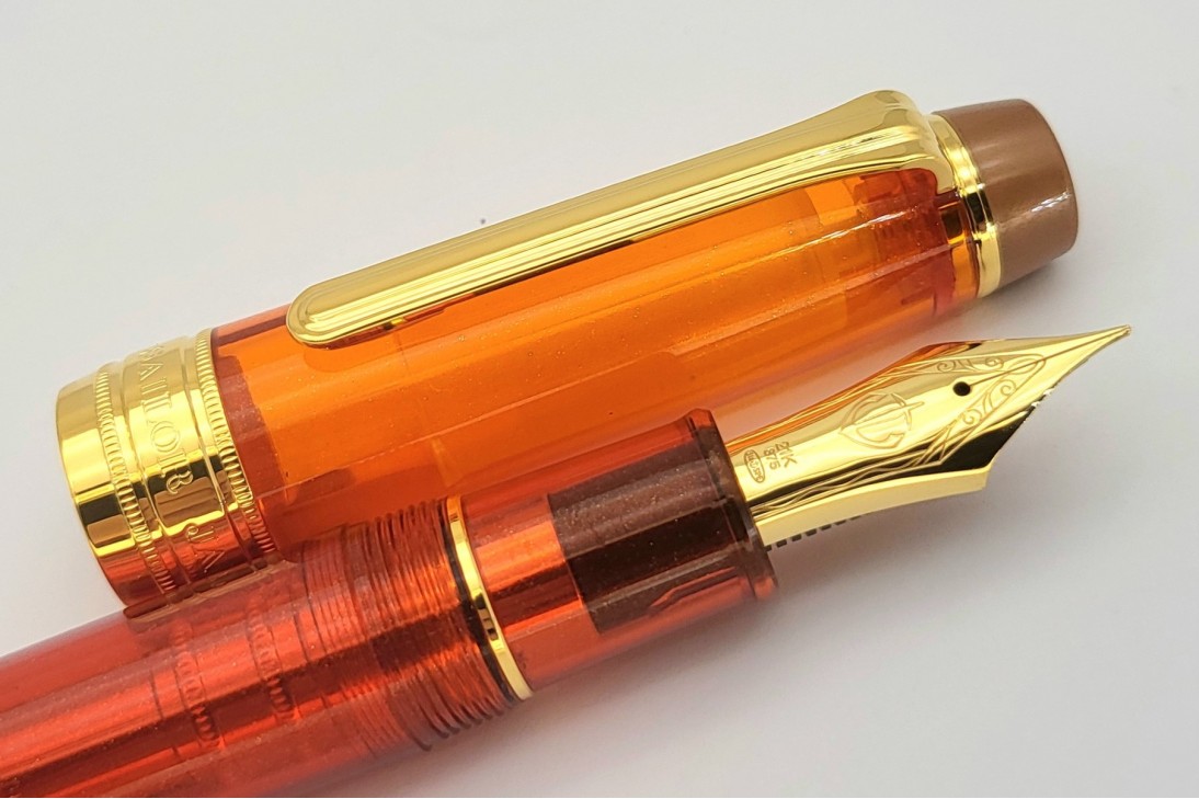 Sailor Limited Edition King of Pen Pro Gear Christmas Spice Tea Fountain Pen