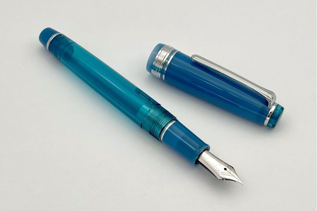 Sailor Limited Edition Pro Gear Slim Manyo 2 Violet Fountain Pen Set