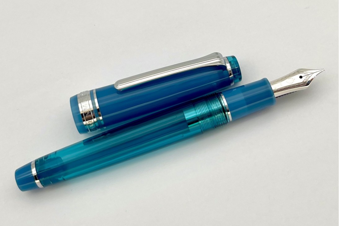 Sailor Limited Edition Pro Gear Slim Manyo 2 Violet Fountain Pen Set