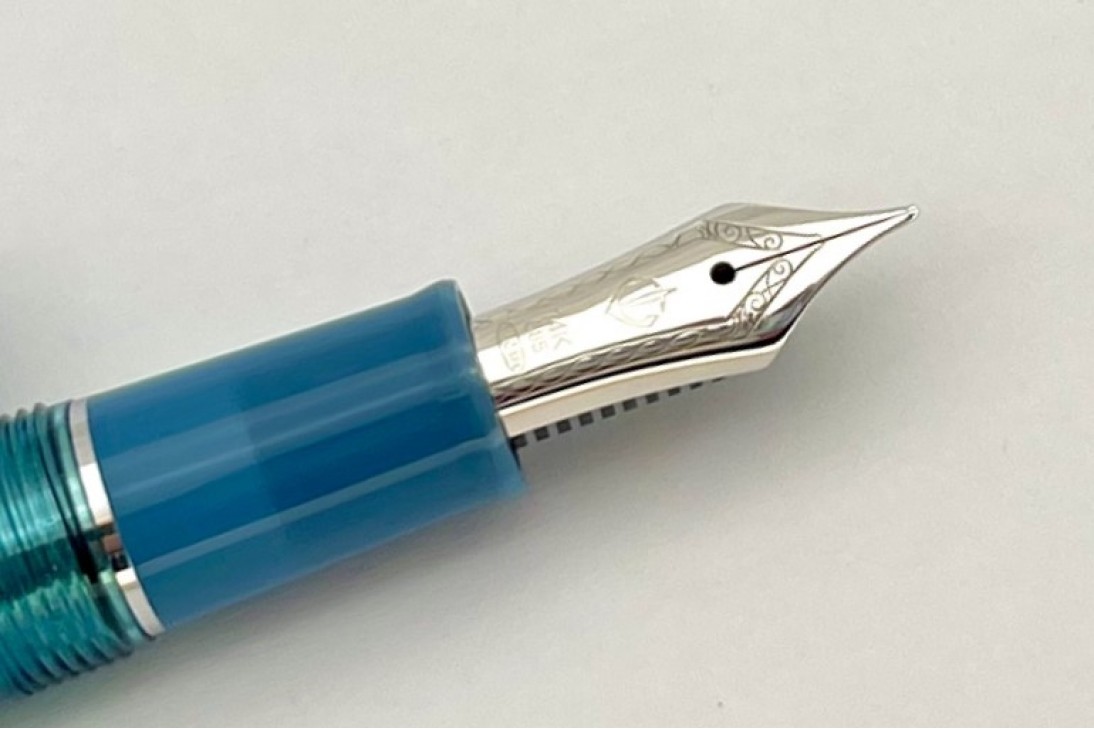 Sailor Limited Edition Pro Gear Slim Manyo 2 Violet Fountain Pen Set