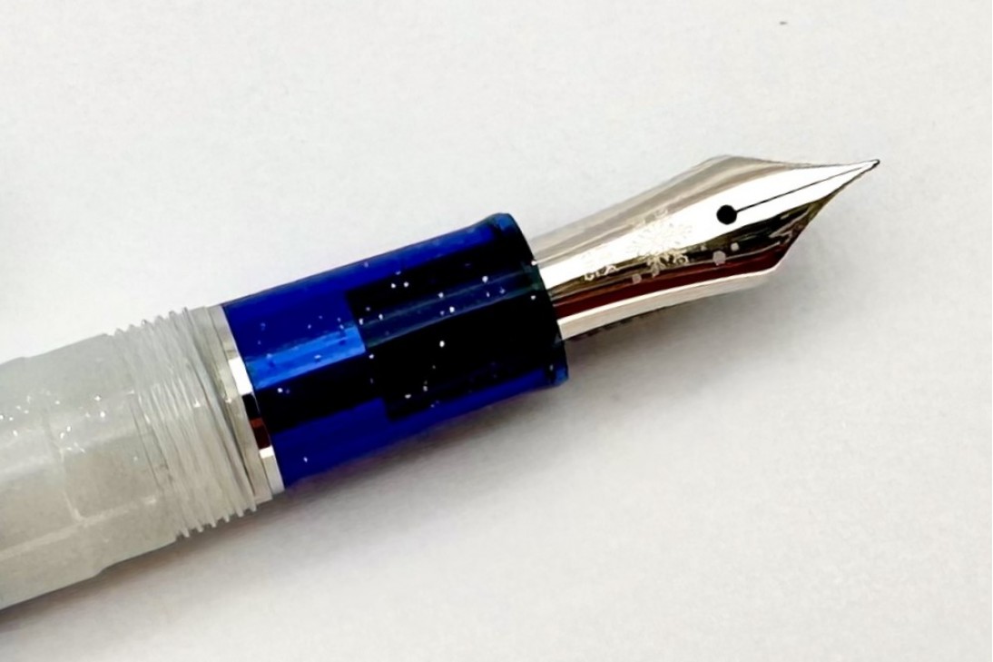 Sailor x Plus Limited Edition ProGear Slim First Snow Fountain Pen (MF Nib)