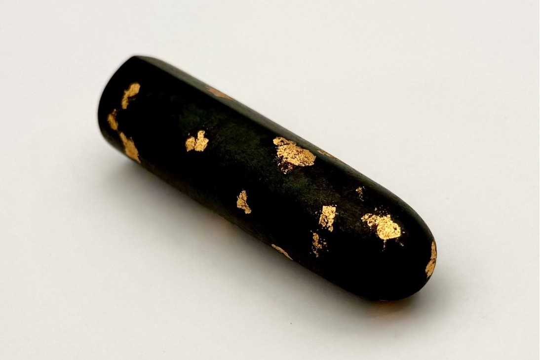 Sailor Nawate Haku-Chirashi Fountain Pen - Koh, adorned with gold foil