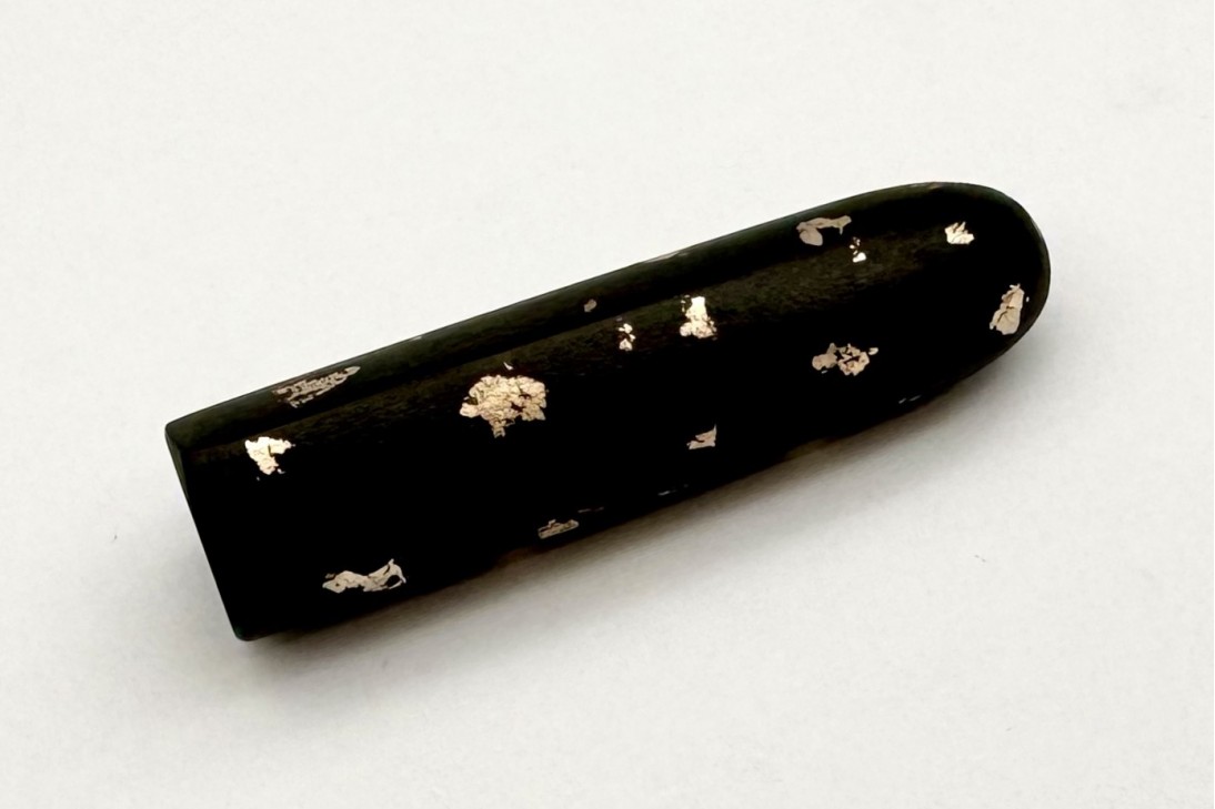 Sailor Nawate Haku-Chirashi Fountain Pen - Yoh, adorned with silver foil