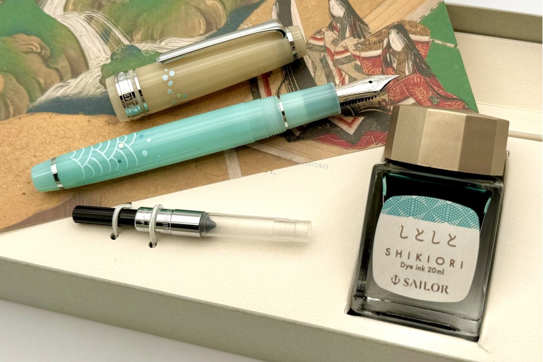 Sailor ProGear Slim Princess Raden Koto Fountain Pen Special Package Set