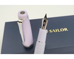 Sailor Special Edition Professional Gear Winter Sky (The Pillow Book) Fountain Pen