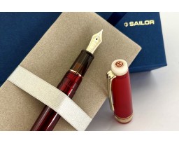 Sailor Special Edition ProGear Slim Tea Time Fika Hallongrotta Fountain Pen