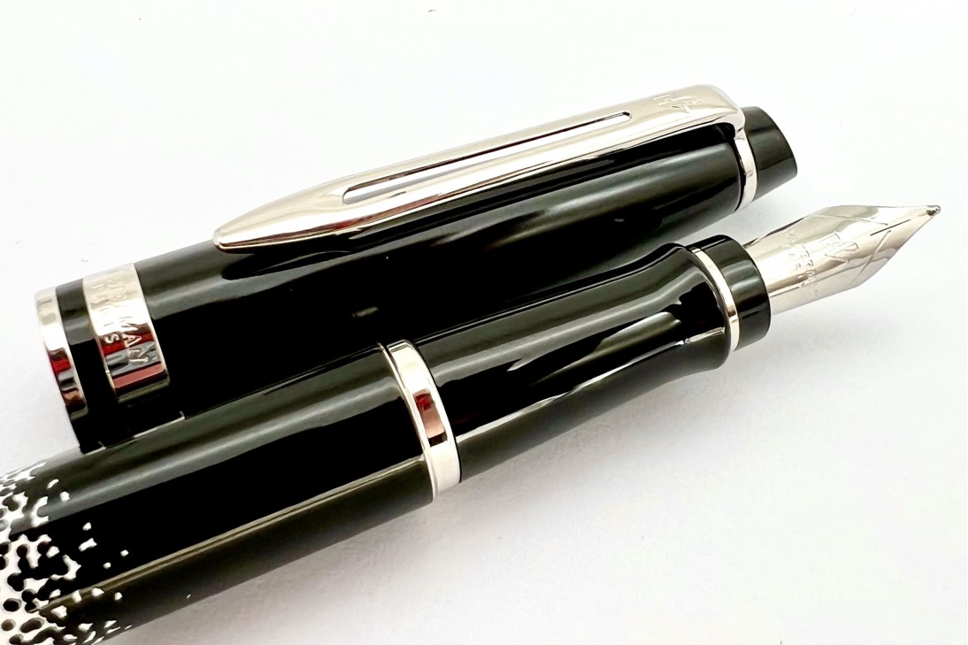 Waterman Expert Ombres Et Lumieres Chrome Trim Fountain Pen