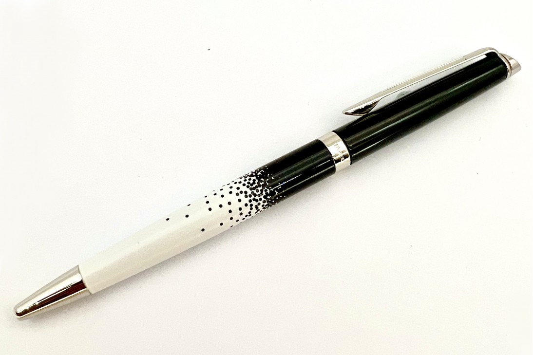 Waterman Hemisphere 10 Ombres Et Lumieres Chrome Trim Ball Pen