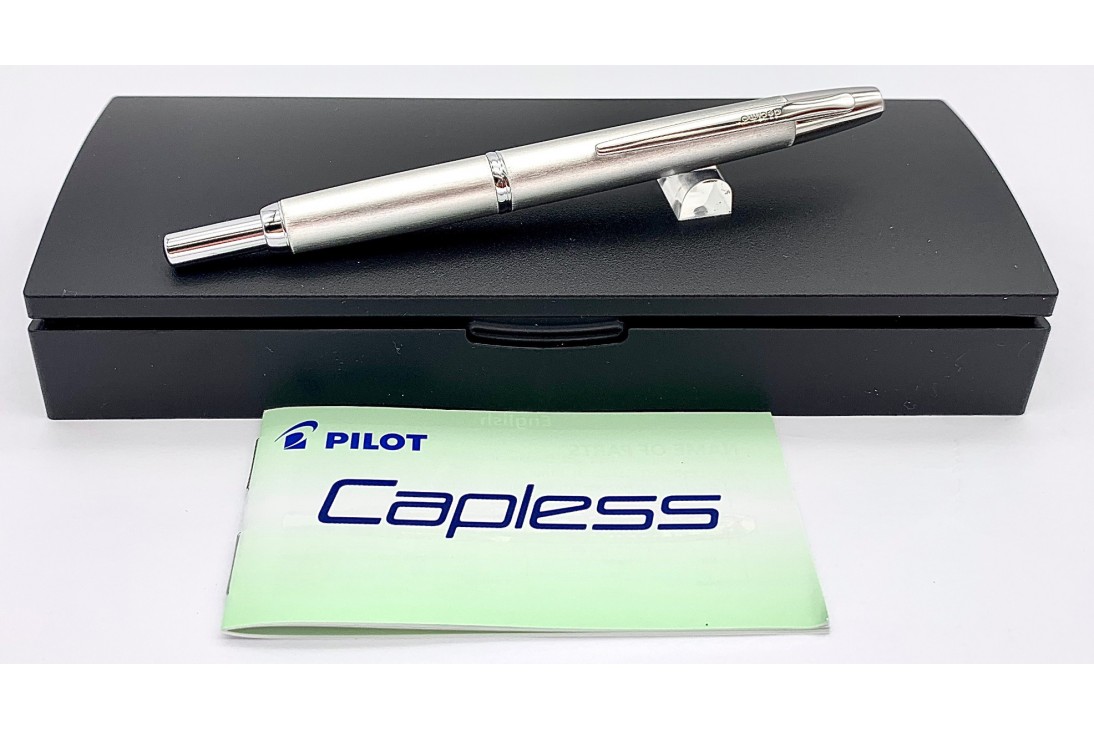 PILOT CAPLESS VANISHING POINT DECIMO 20 SILVER FOUNTAIN PEN