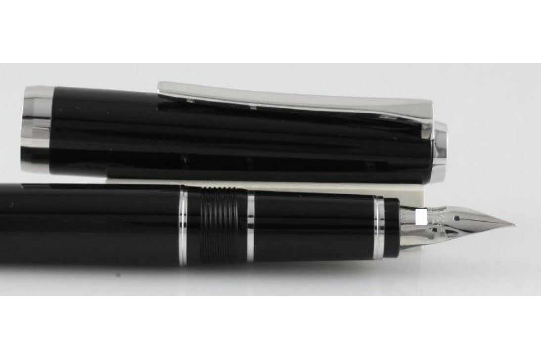 Pilot Falcon Black Metal Fountain Pen
