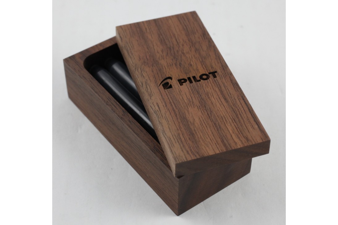 Pilot Limited Edition 100th Anniversary Seven Gods of Good Fortune Fountain Pen - Jurojin