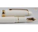 Platinum 3776 Century Chenonceau White Fountain Pen