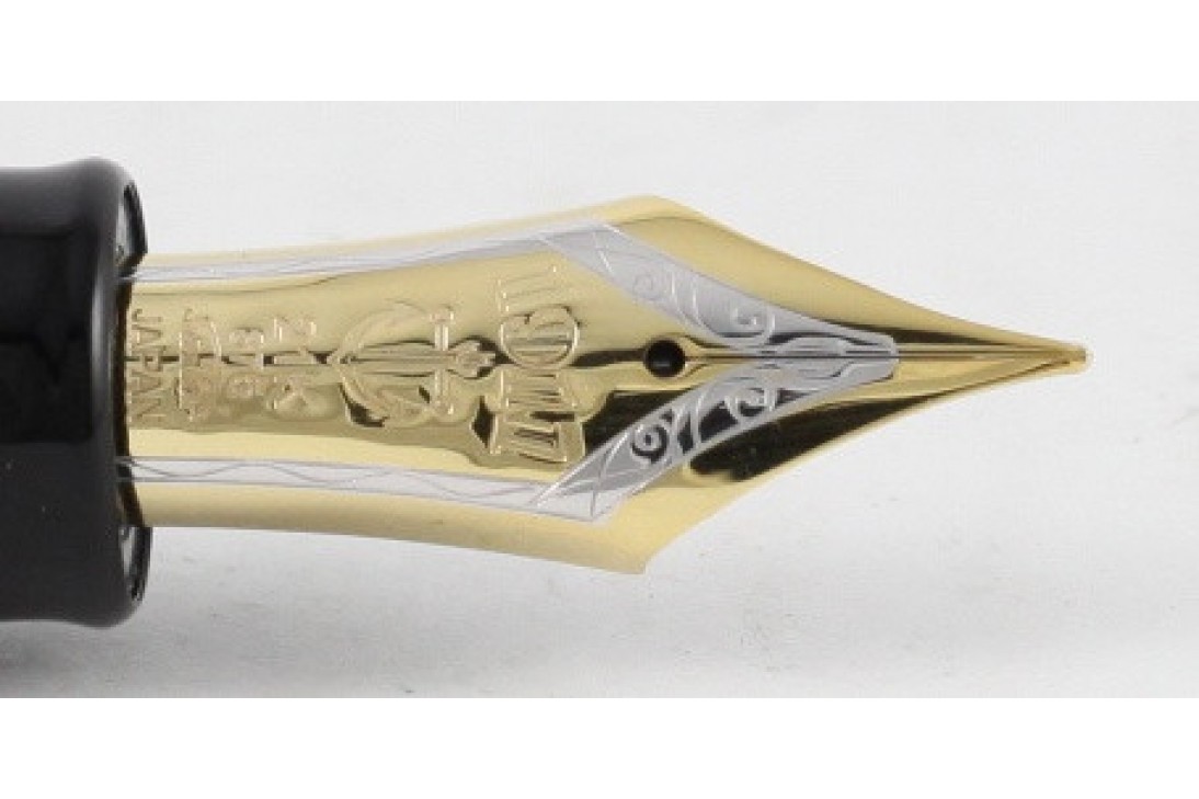 Sailor Limited Edition King of Pens GoldFishes 'Ryu Kin' Maki-e Anniversary Fountain Pen