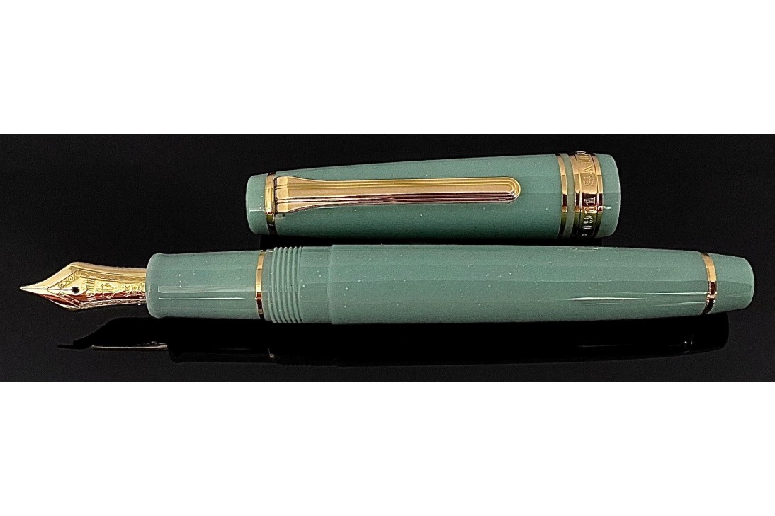 SAILOR SHIKIORI JAPANESE FAIRY TALE FOUNTAIN PEN - DRAGON PALACE (EMERALD)