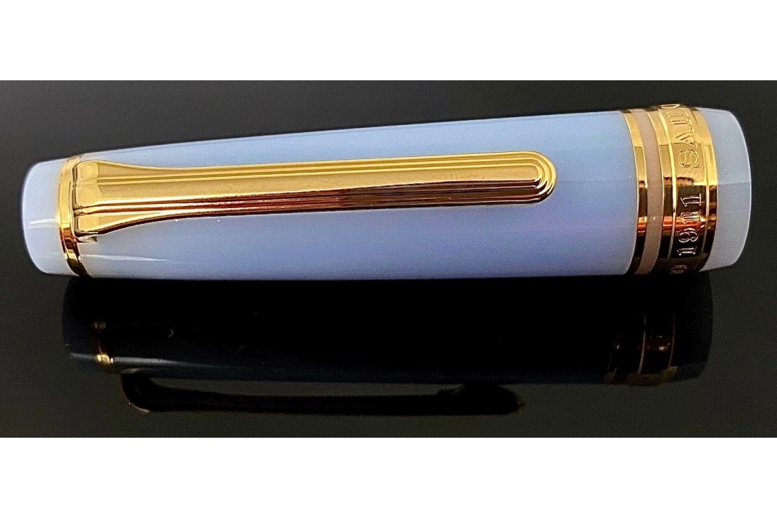 SAILOR SHIKIORI JAPANESE FAIRY TALE FOUNTAIN PEN - GRATEFUL CRANE (SKY BLUE)