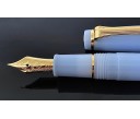 SAILOR SHIKIORI JAPANESE FAIRY TALE FOUNTAIN PEN - GRATEFUL CRANE (SKY BLUE)