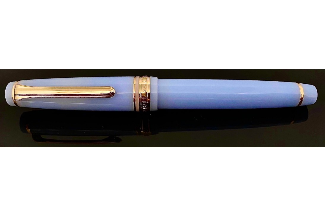 SAILOR SHIKIORI JAPANESE FAIRY TALE FOUNTAIN PEN - GRATEFUL CRANE (SKY BLUE)