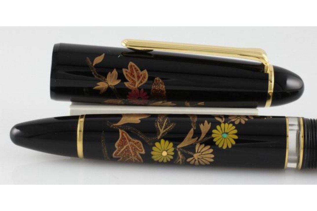 Sailor Limited Edition 1911 Realo Hana Maki-e Kiku Fountain Pen