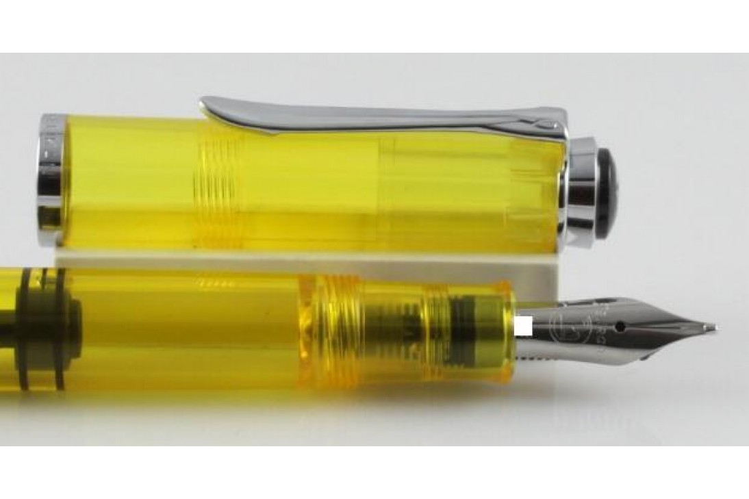 Pelikan Special Edition M205 Duo Set Yellow Fountain Pen