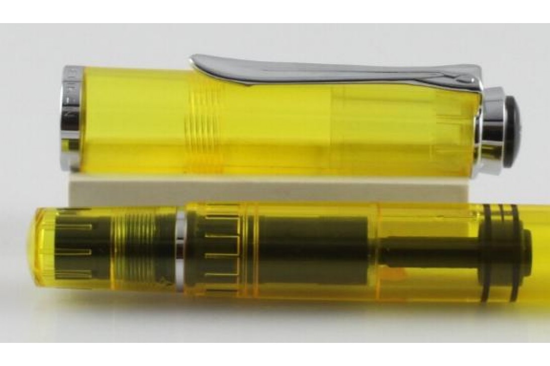 Pelikan Special Edition M205 Duo Set Yellow Fountain Pen
