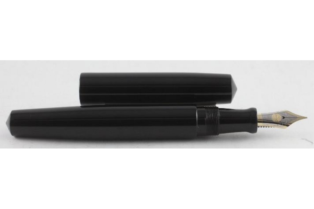 Nakaya Piccolo Long Black Fountain Pen