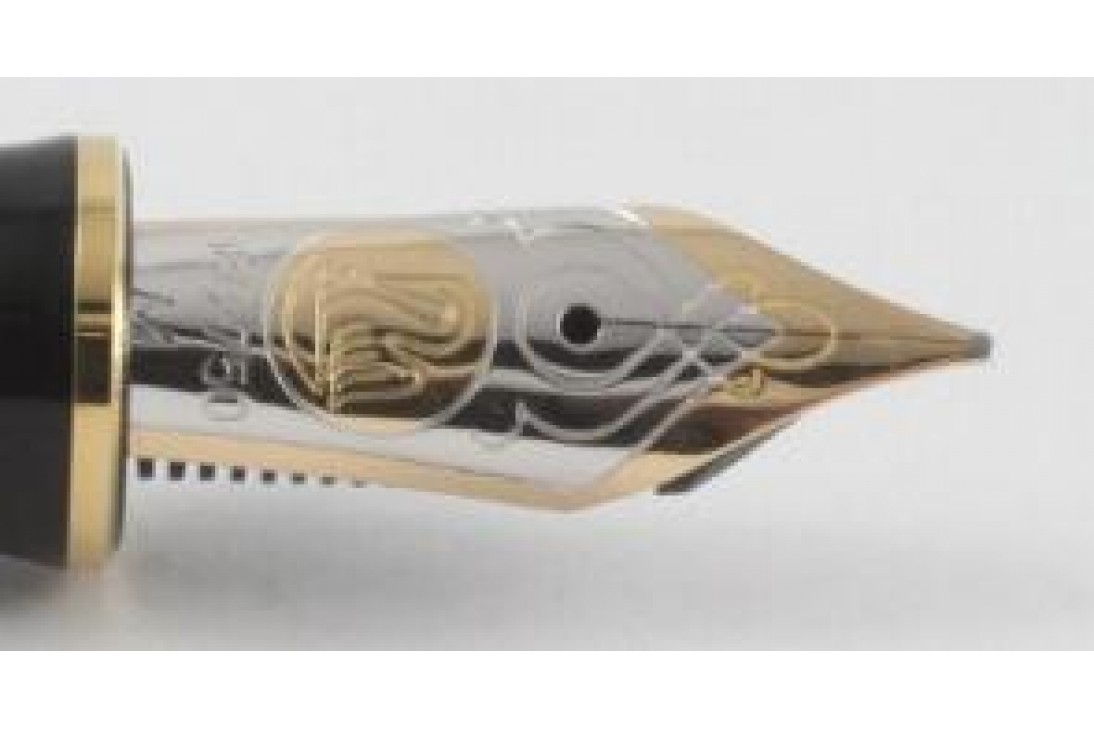 Pelikan Souveran M800 Red and Black Fountain Pen - New Logo