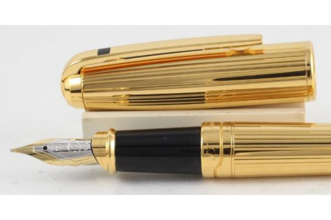 S.T. Dupont Olympio Large Gold Finishes Lines Fountain Pen
