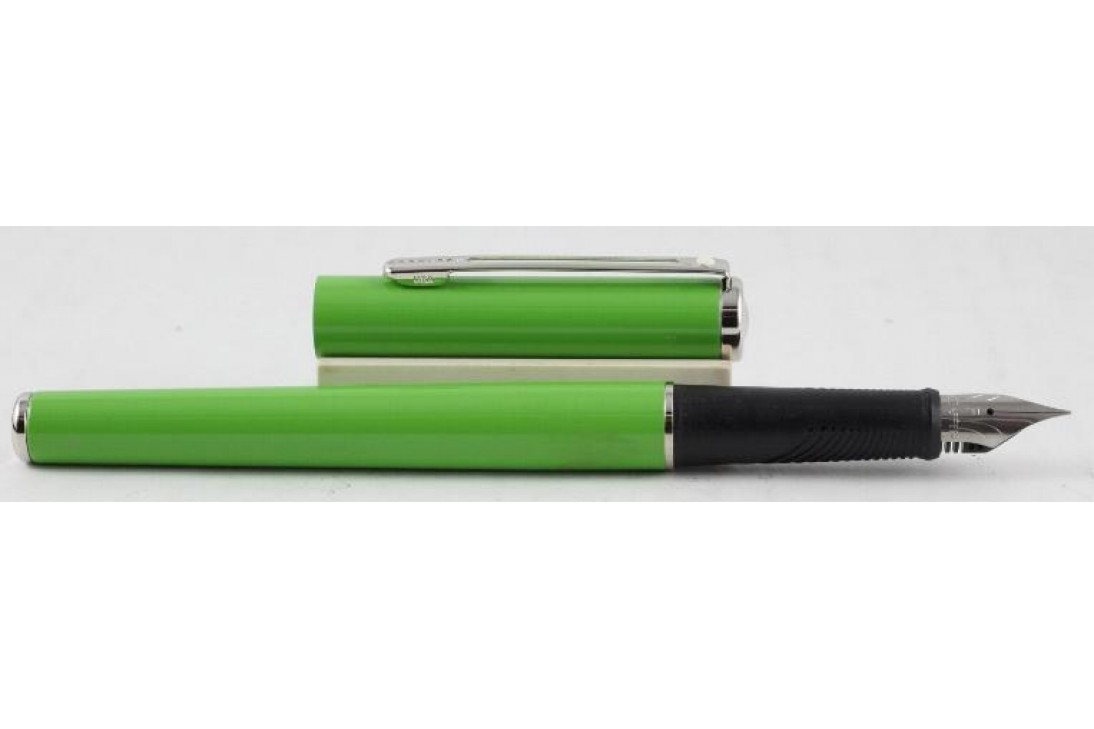 Sheaffer Agio 9081 Green CT Fountain Pen