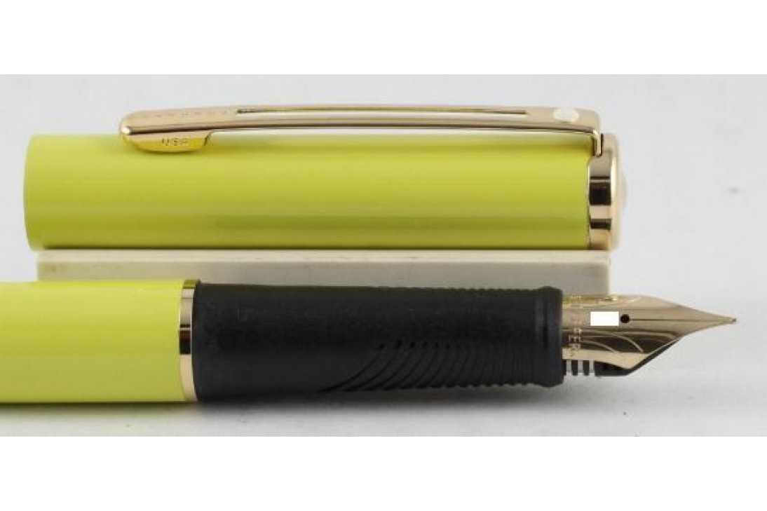 Sheaffer Agio 9082 Yellow GT Fountain Pen
