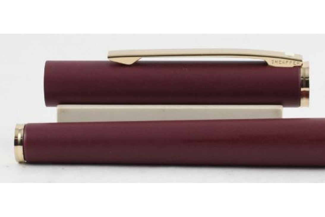 Sheaffer Fashion 263 Matte Berry GT Fountain Pen