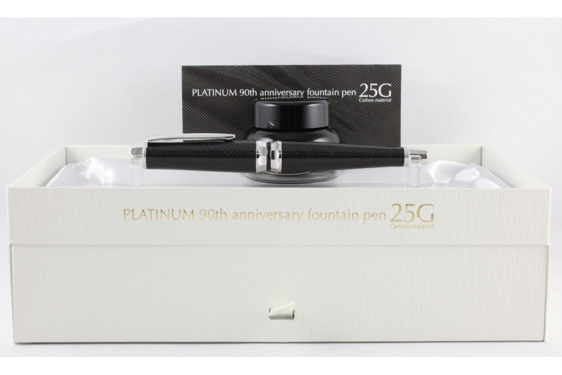 Platinum Limited Edition 90th Anniversary 25G Carbon Material Fountain Pen