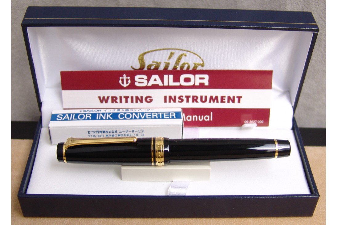 Sailor Professional Gear Black Gold Accents Fountain Pen