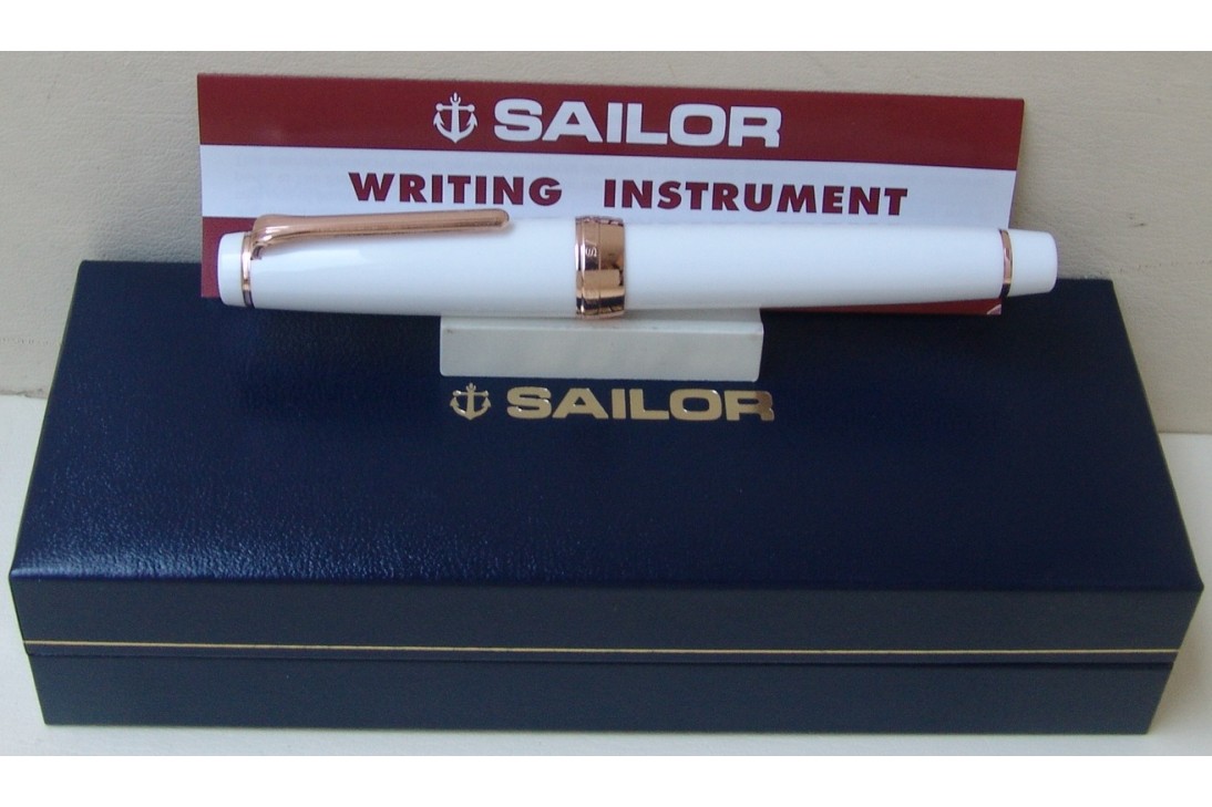 Sailor Professional Gear White with Pink Gold Fountain Pen
