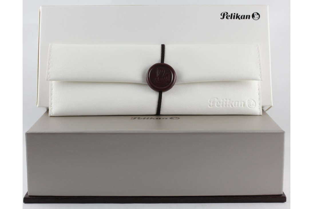 Pelikan Souveran M800 Red and Black Fountain Pen - New Logo