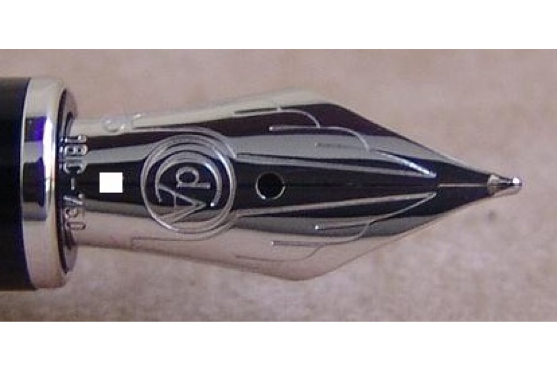 Caran d'ache Leman Bi colour Saffron Fountain Pen