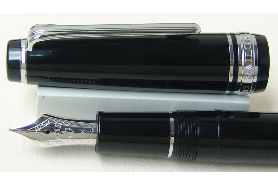 Sailor ProGear Slim (Sapporo) Black Rhodium Trim Fountain