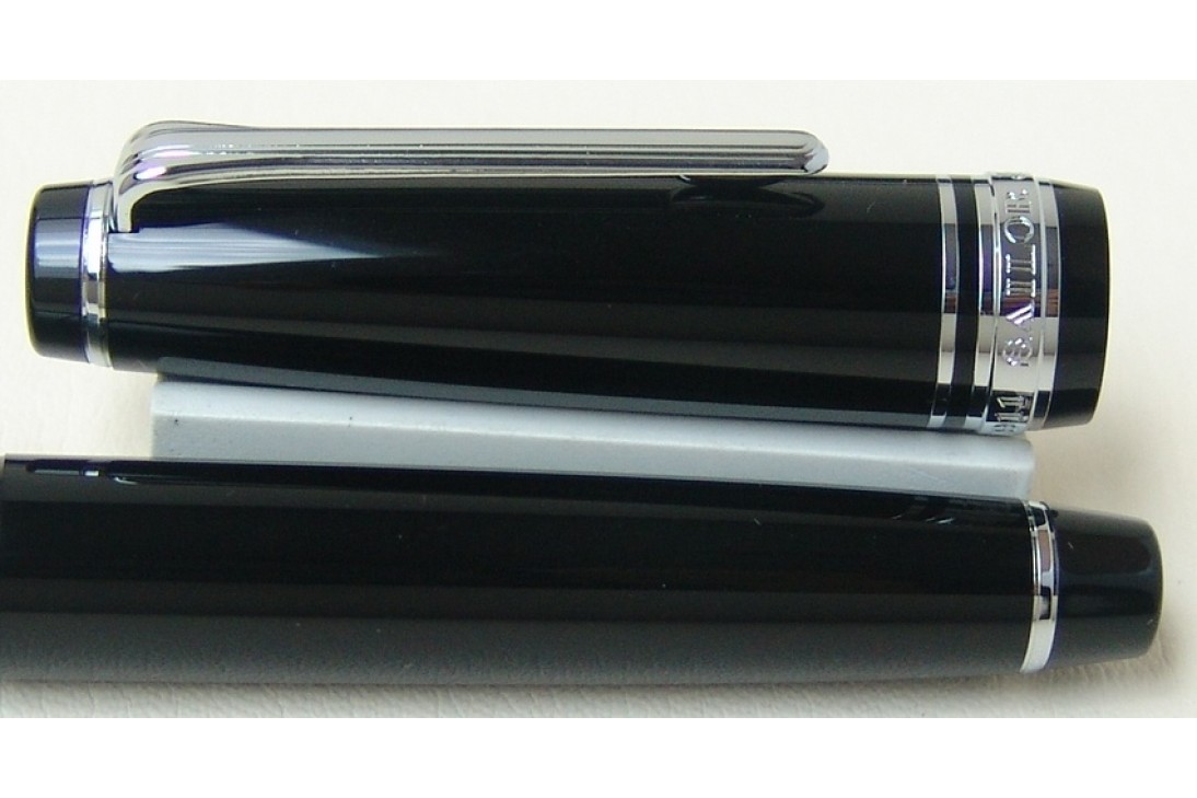 Sailor ProGear Slim (Sapporo) Black Rhodium Trim Fountain
