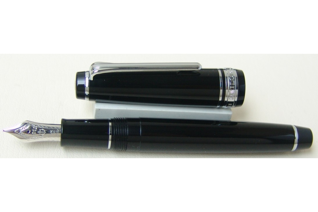Sailor ProGear Slim (Sapporo) Black Rhodium Trim Fountain