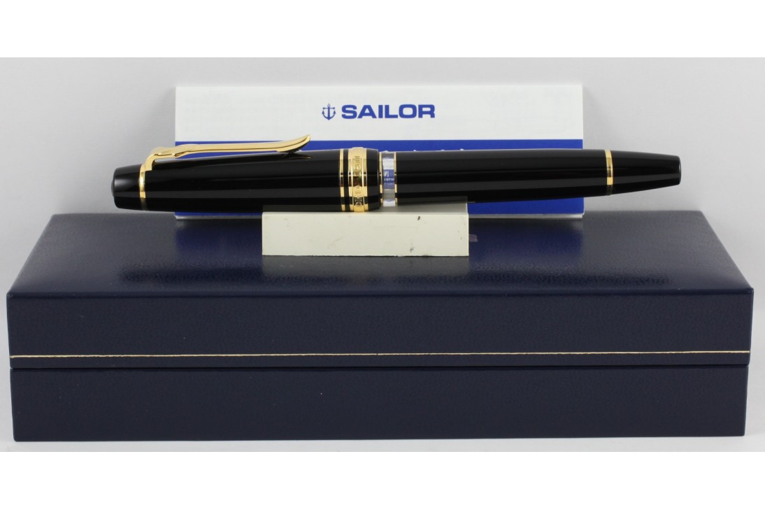 Sailor Professional Gear II Realo Black with Gold Trim Fountain Pen