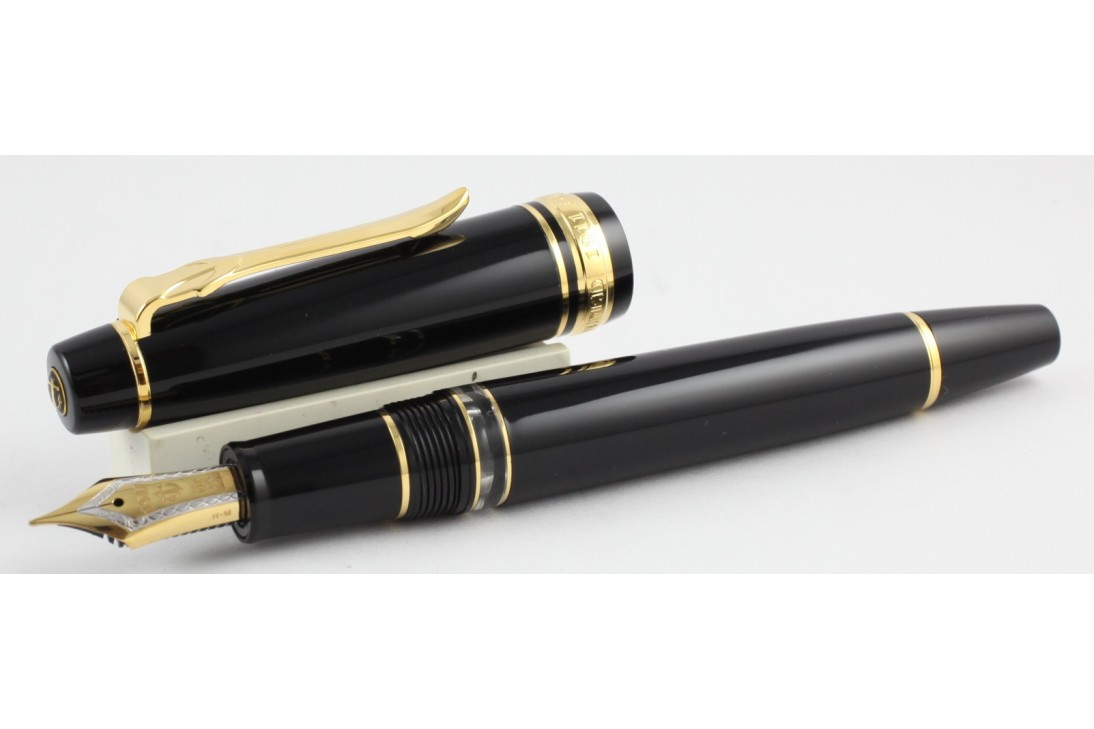 Sailor Professional Gear II Realo Black with Gold Trim Fountain Pen