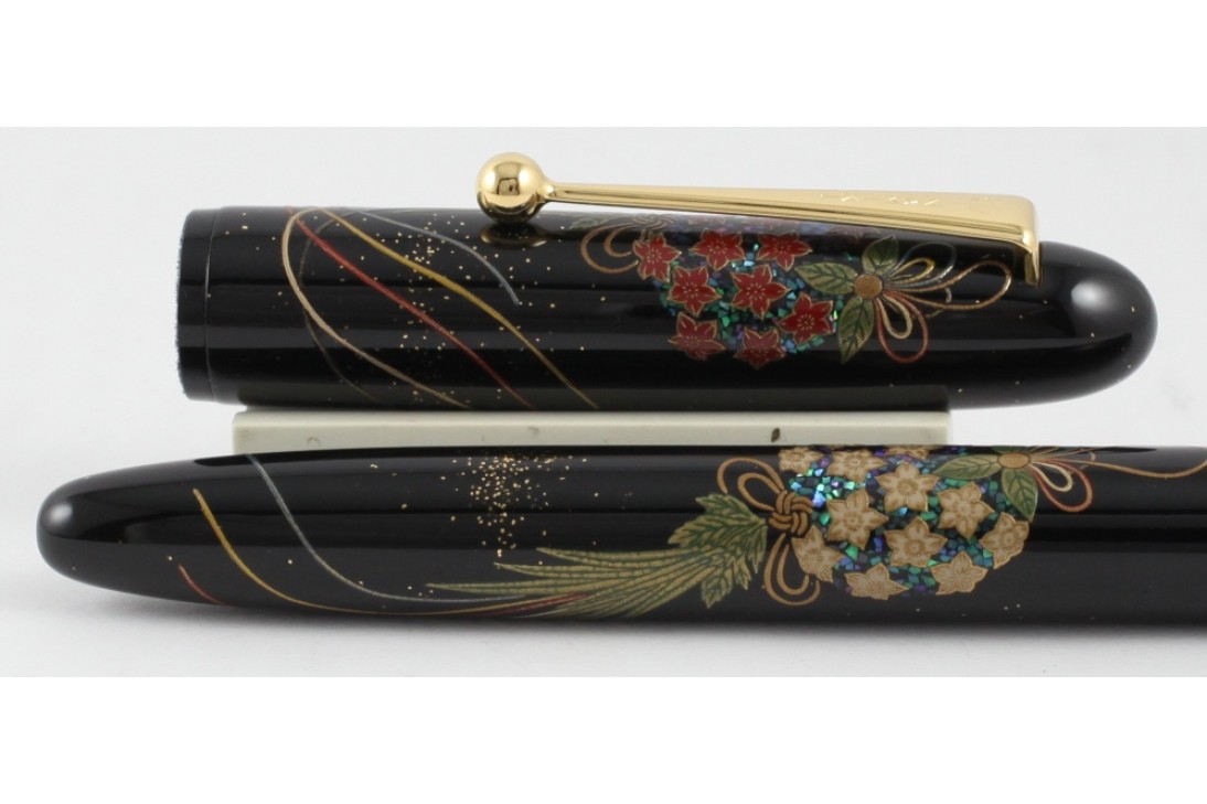 Namiki Yukari Herb Decoration (Kusu-dama) Fountain Pen