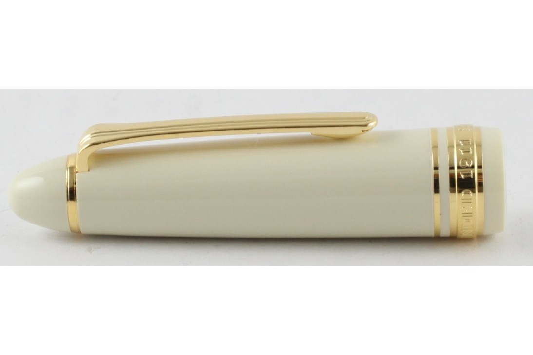 Sailor 1911 Standard Ivory with Gold Trim Fountain Pen