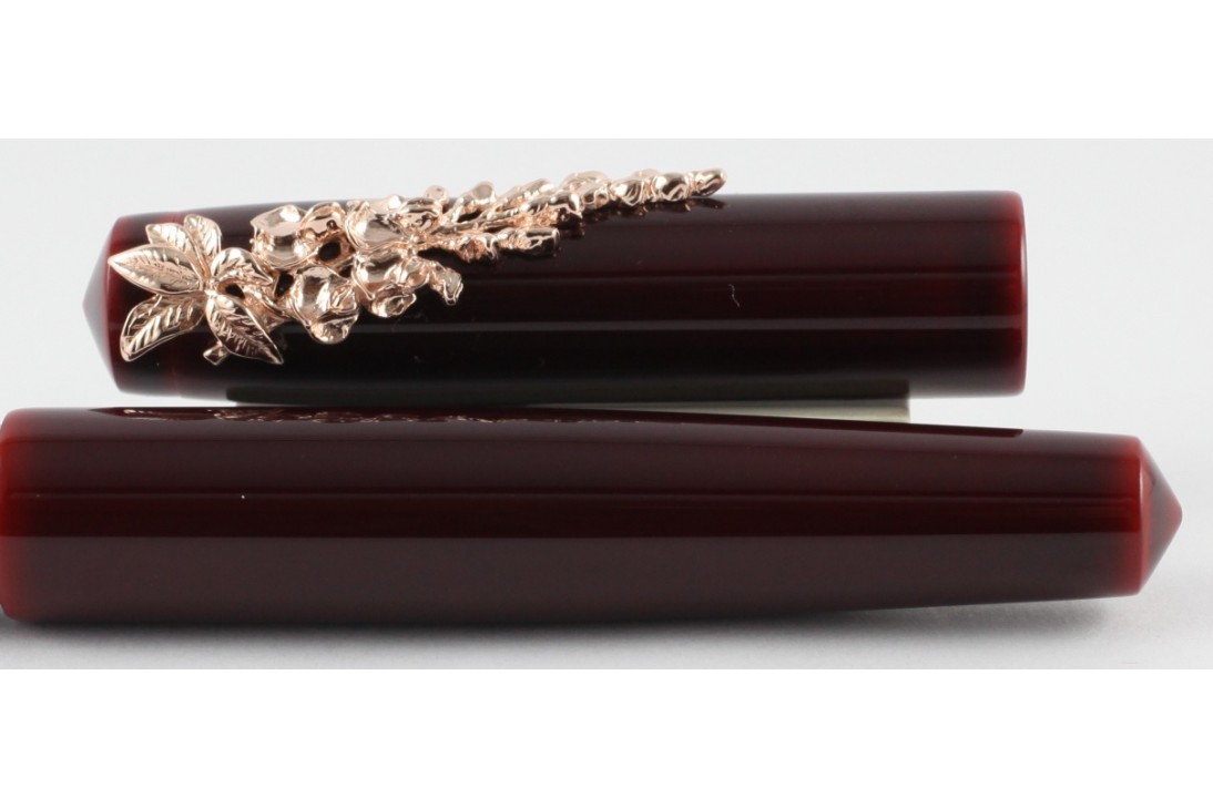 Nakaya Piccolo Long Writer Aka Tamenuri with Wisteria Stopper Fountain Pen