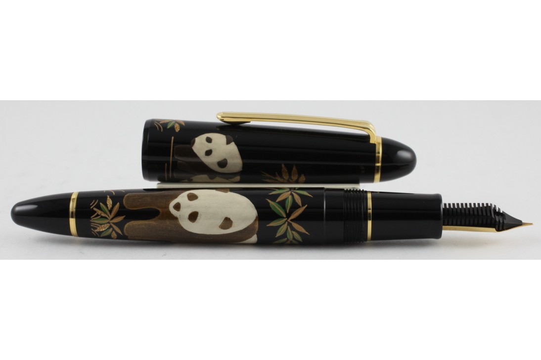 Sailor Limited Edition Endangered Mammals Maki-e Giant Panda Fountain Pen