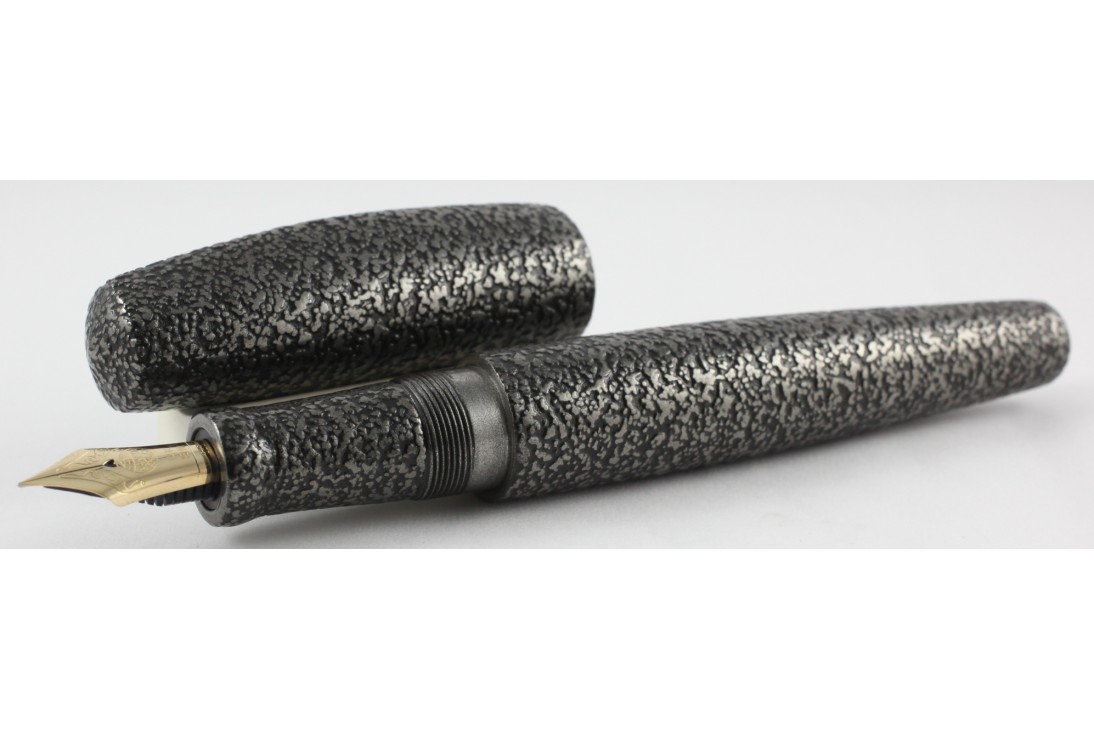 Nakaya Dorsal Fin Version I Suzu Ishime Kanshitsu Fountain Pen