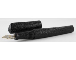 Nakaya Dorsal Fin Version 2 Ishime Black Fountain Pen