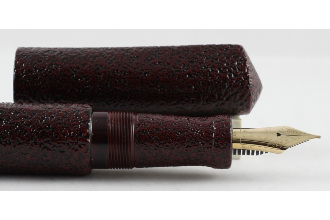 Nakaya Dorsal Fin Version 2 Ishimi Kuro Tamenuri Fountain Pen