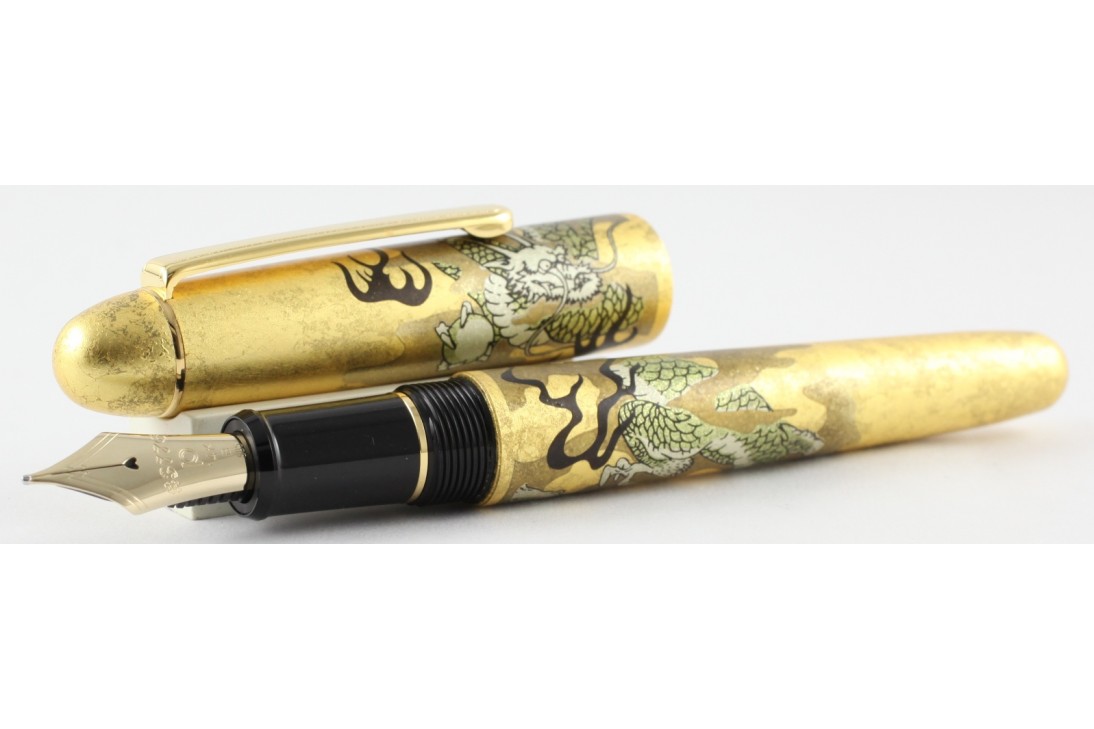 Platinum 3776 Century Maki-e Kanazawa Haku (Gold Leaf) Rising Dragon Fountain Pen