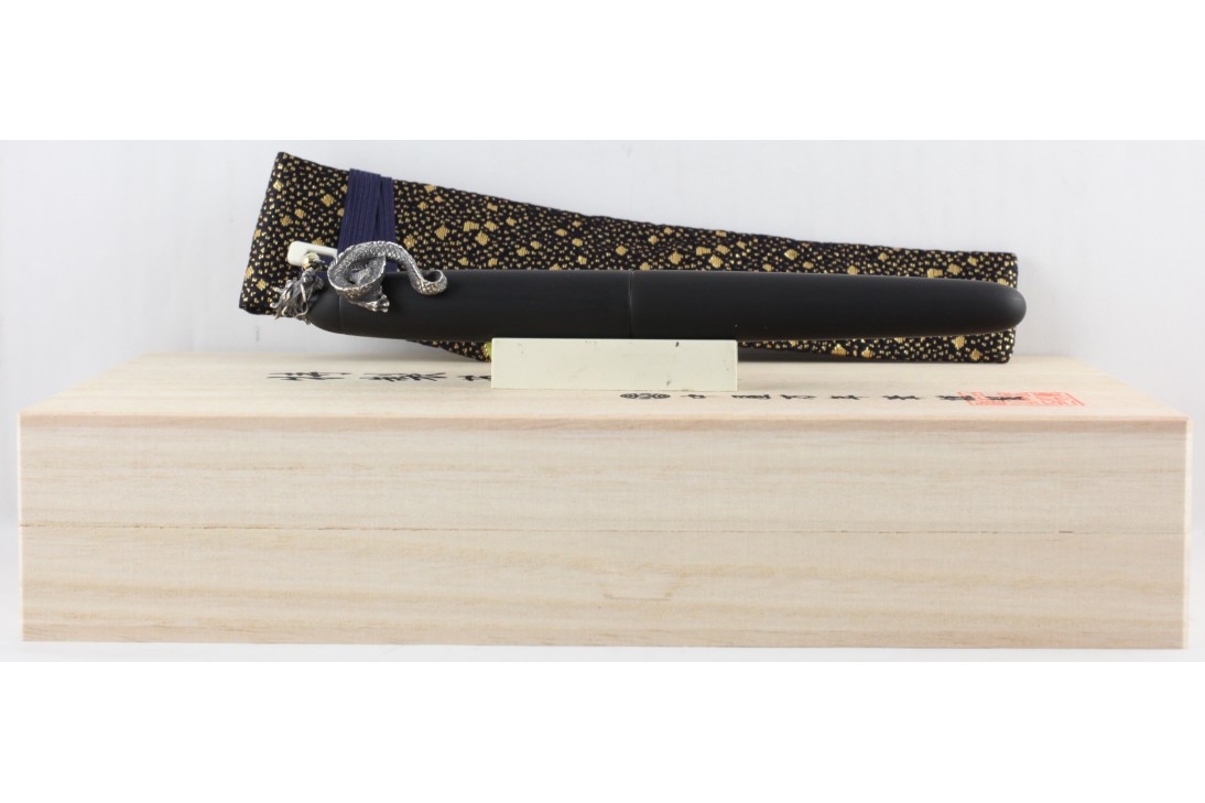 Nakaya Portable Writer Hairline with Dragon 2 Stopper Fountain Pen