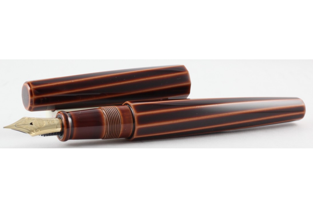 Nakaya Decapod Pen